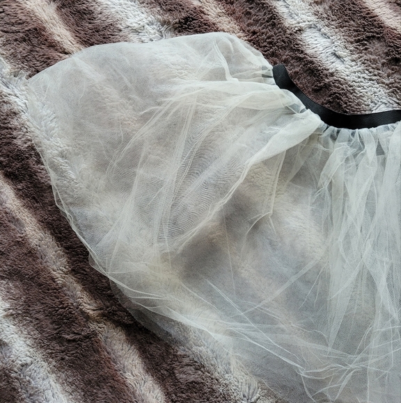 Talula ivory mini tulle ballerina skirt medium - Picture 2 of 5